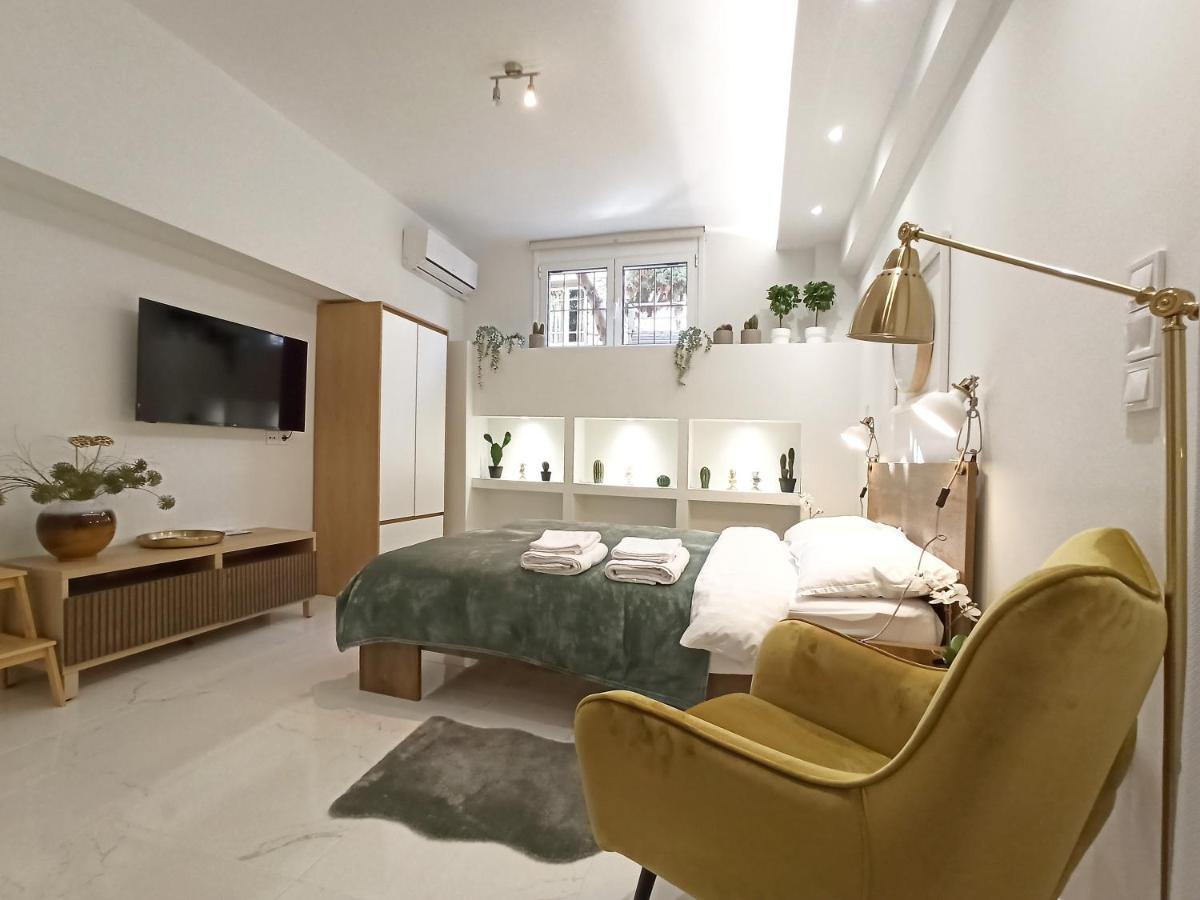 Mikalis Studio Атина Екстериор снимка