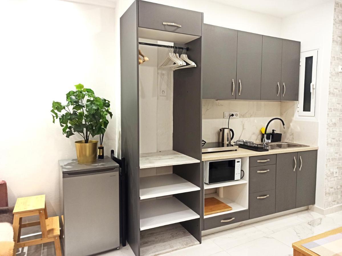 Mikalis Studio Атина Екстериор снимка