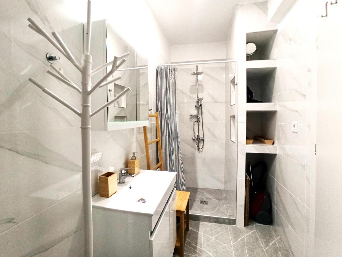 Mikalis Studio Атина Екстериор снимка